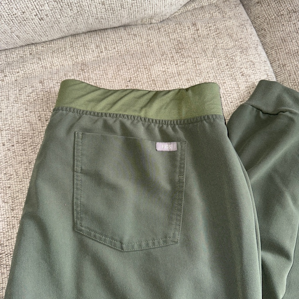 Green Figs Jogger Pants